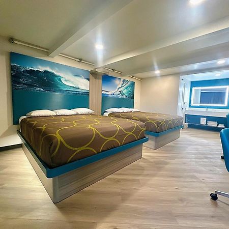 Costa Mesa Inn - Newport Beach Area Bagian luar foto