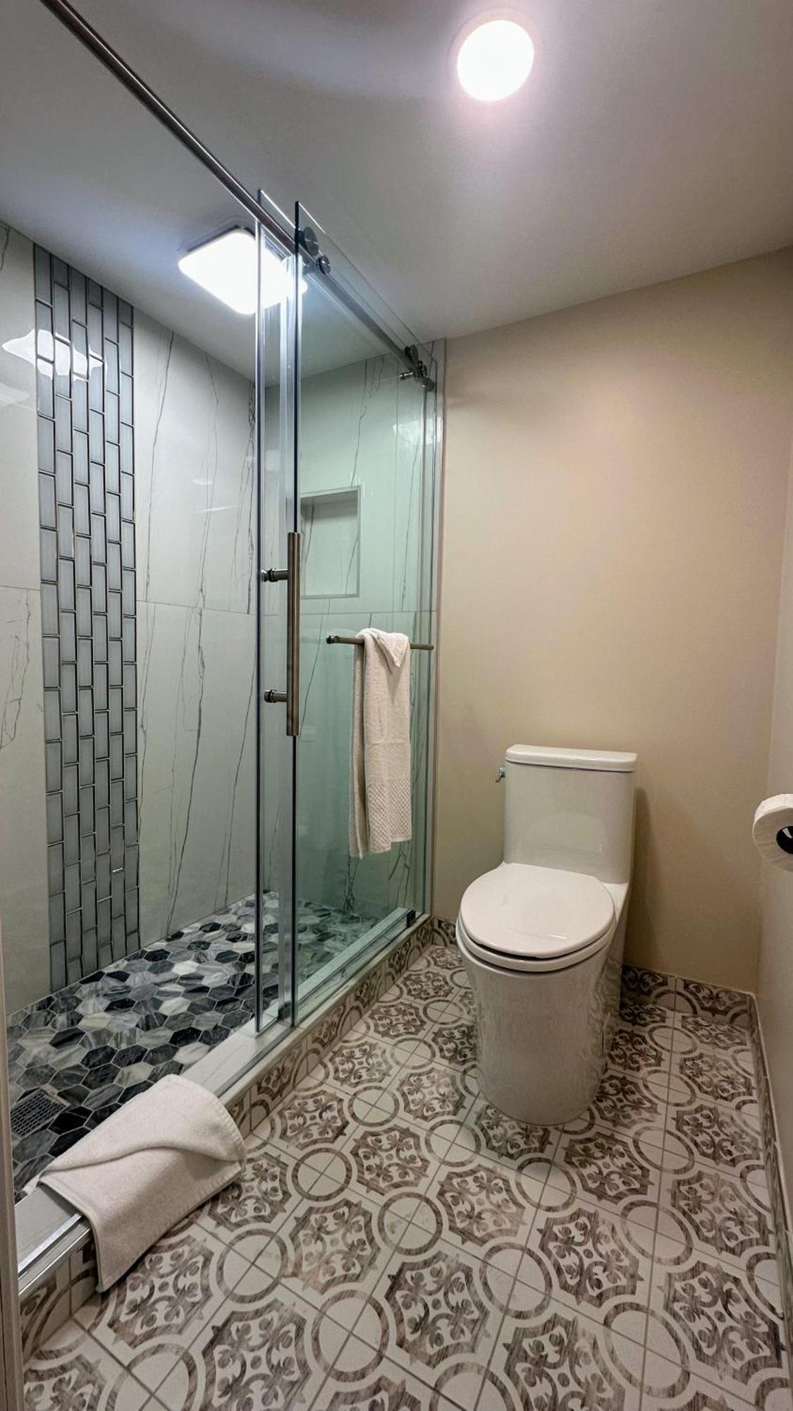Costa Mesa Inn - Newport Beach Area Bagian luar foto
